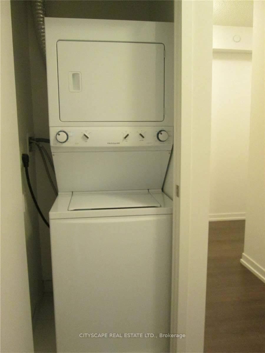 89 Dunfield Avenue Unit 510 photo 10