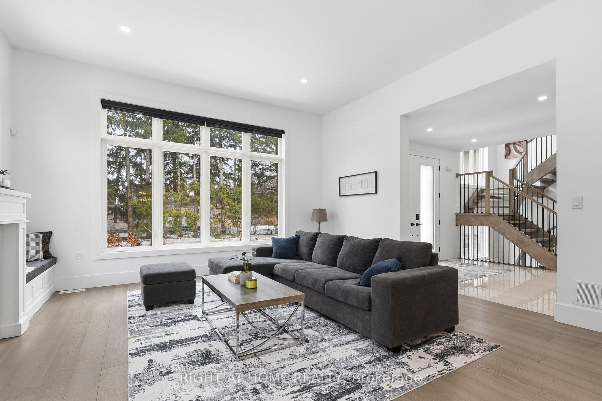 817 King Road photo 25
