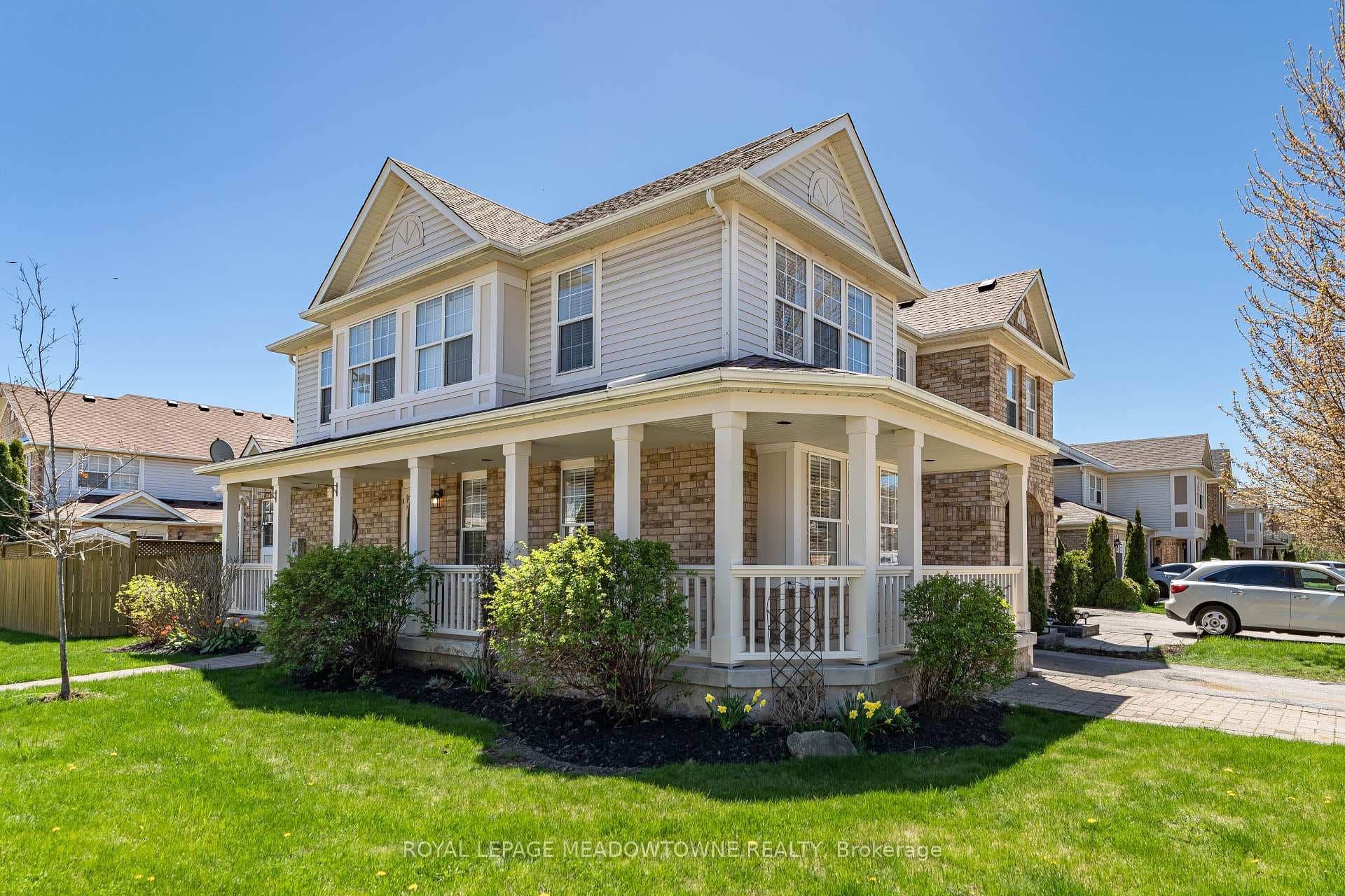 1117 Barclay Circle photo 2