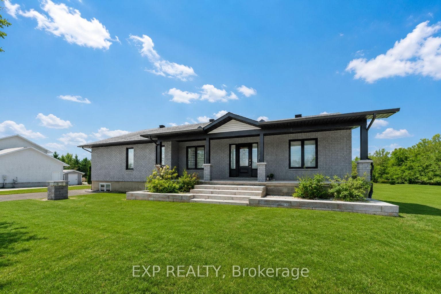 2760 Johannes Street photo 1