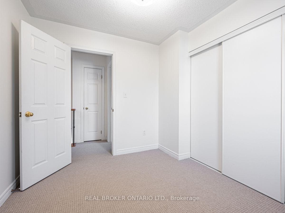 102 Natalie Place photo 27