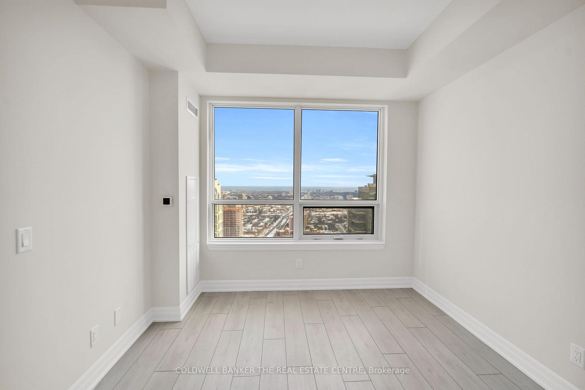 30 Elm Drive Unit Unit 3305 photo 14