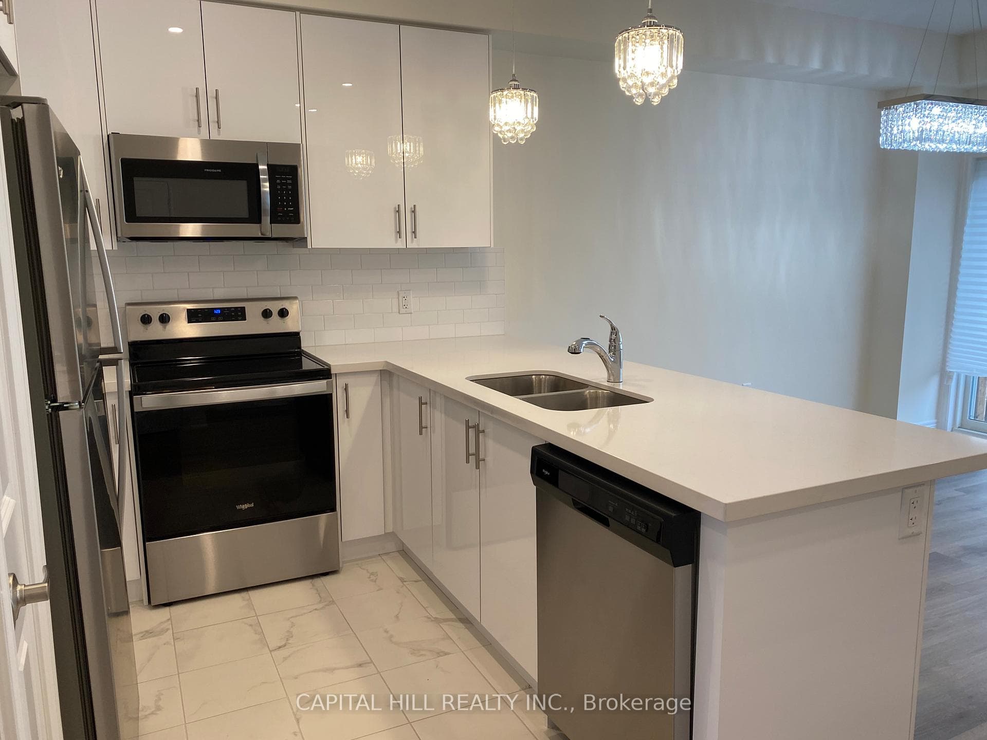 84 Pinot Crescent photo 8