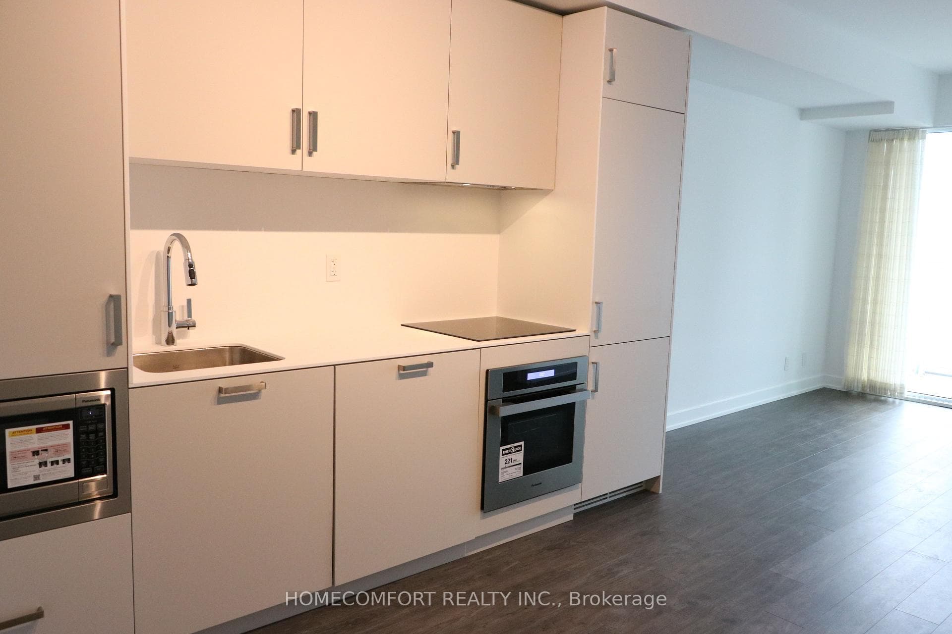 88 Queen Street Unit 3709 photo 7