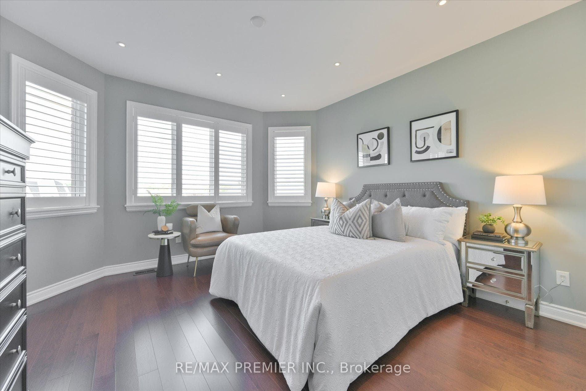 83 Heintzman Crescent photo 21