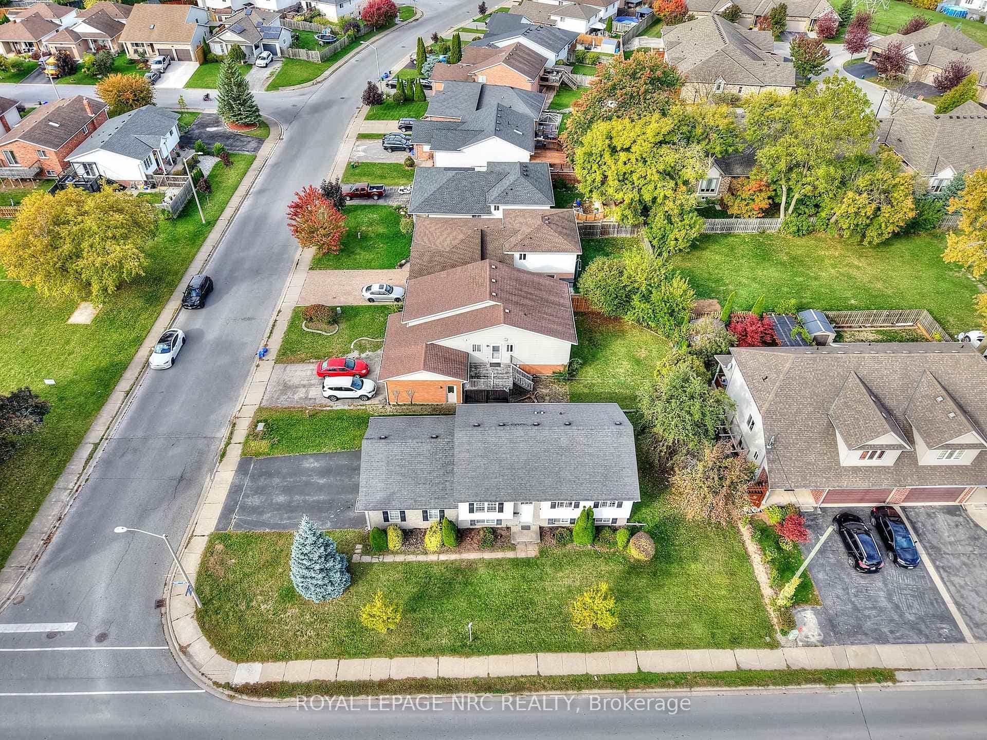 4431 MONTROSE Road photo 29