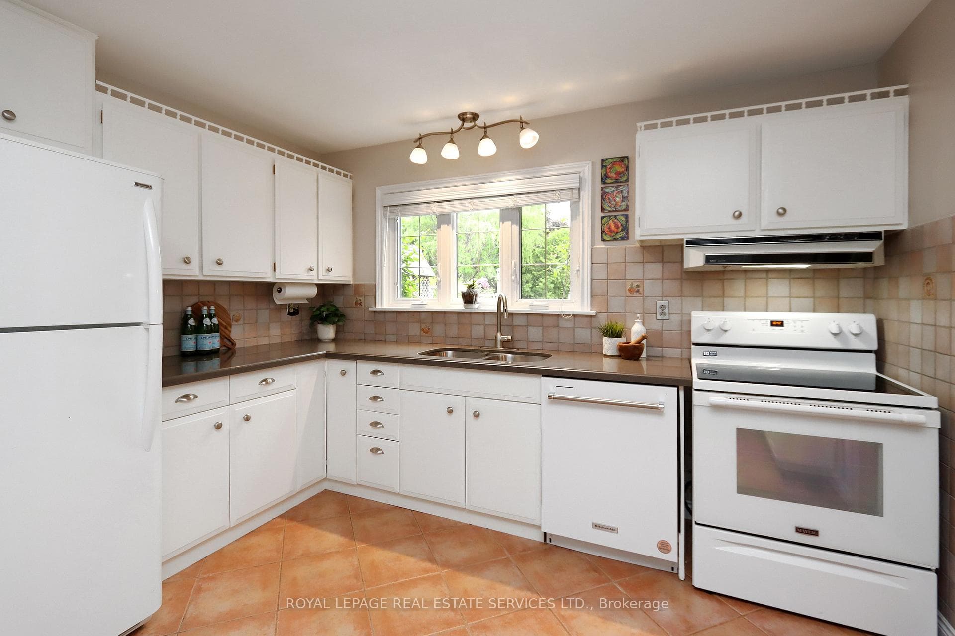 1439 Glen Rutley Circle photo 13