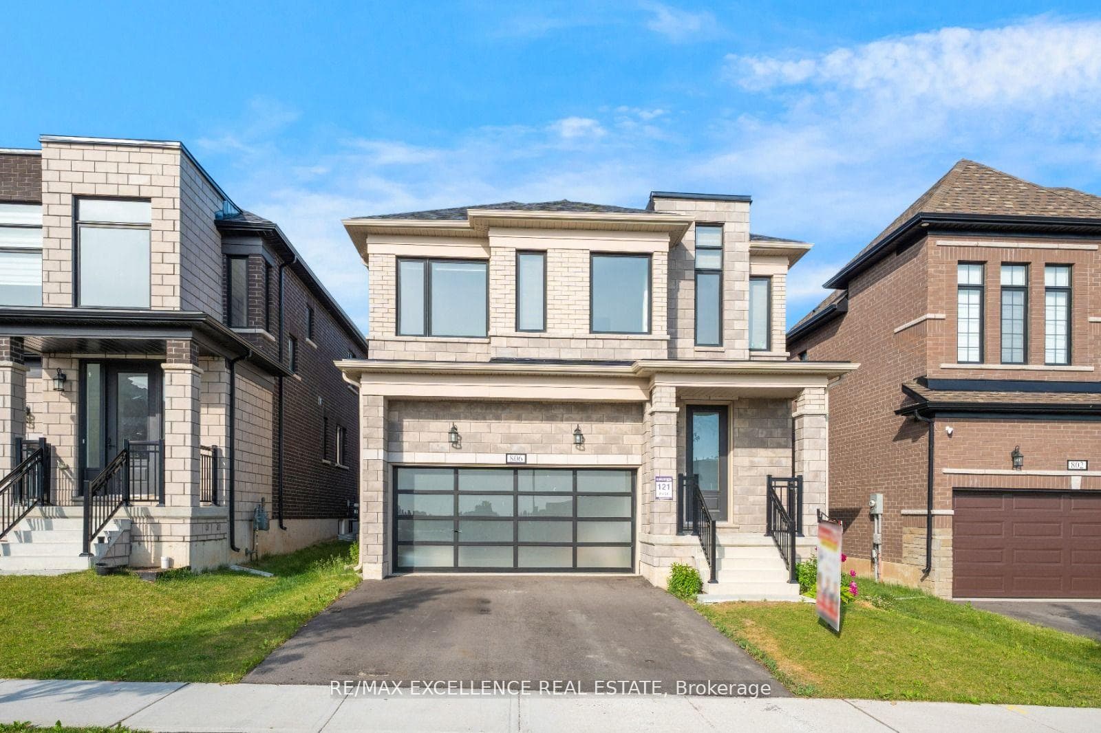 806 Sobeski Avenue photo 2