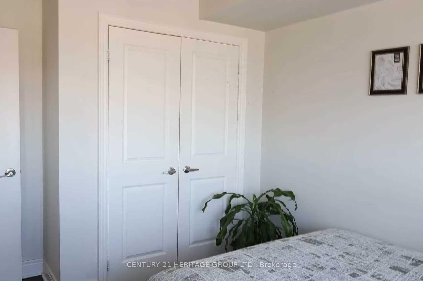 701 Sheppard Avenue Unit 610 photo 12