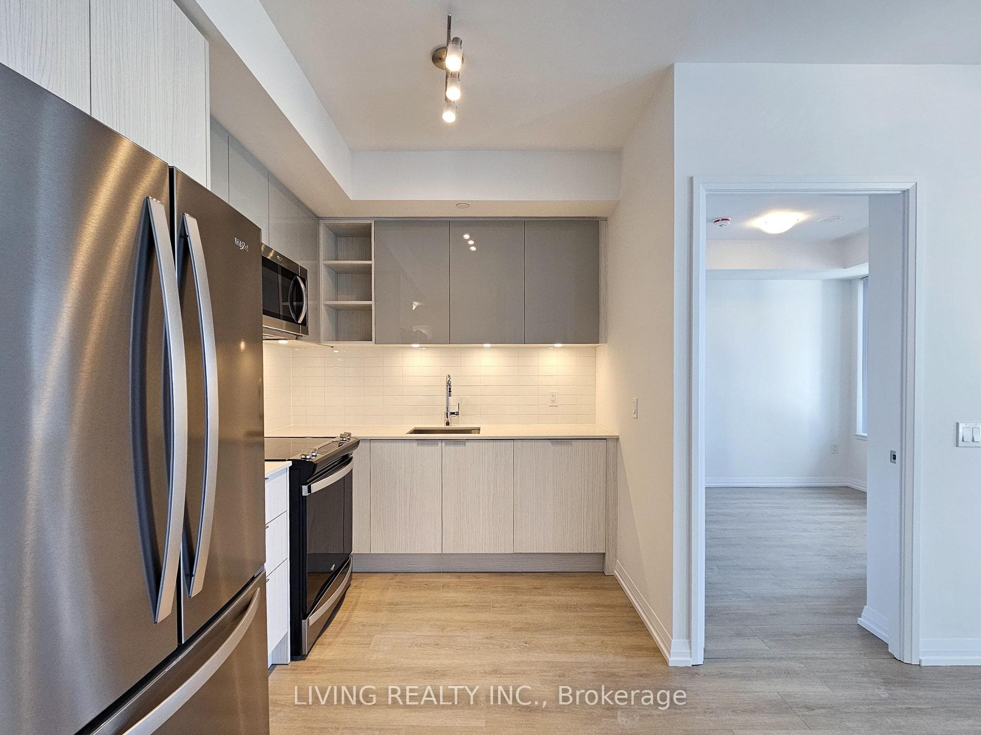 25 Holly Street Unit 2201 photo 3