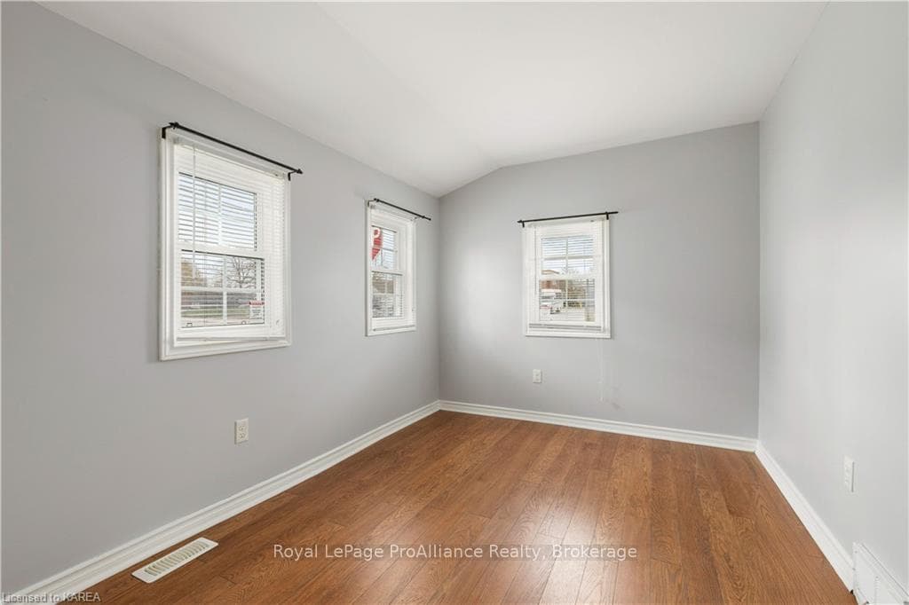 608 BAGOT Street photo 17