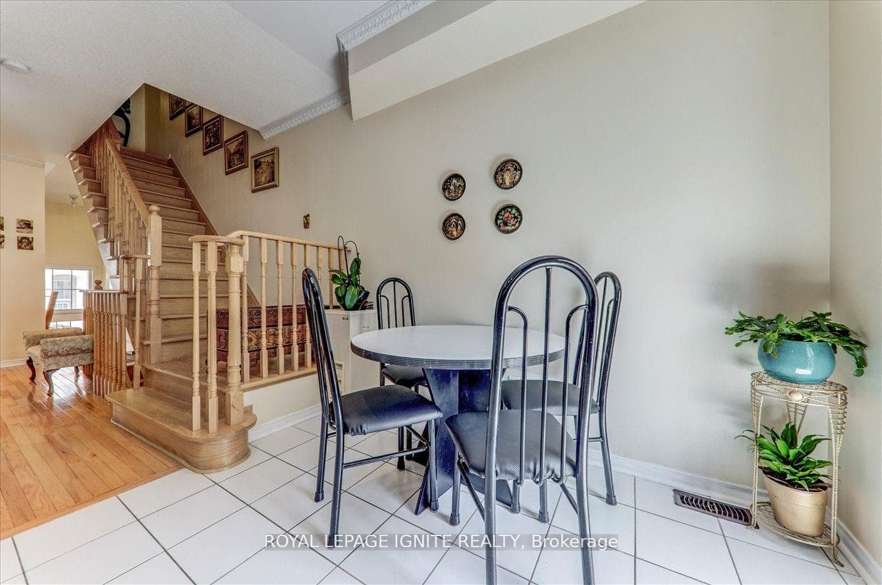 530 Kingston Road Unit 24 photo 15