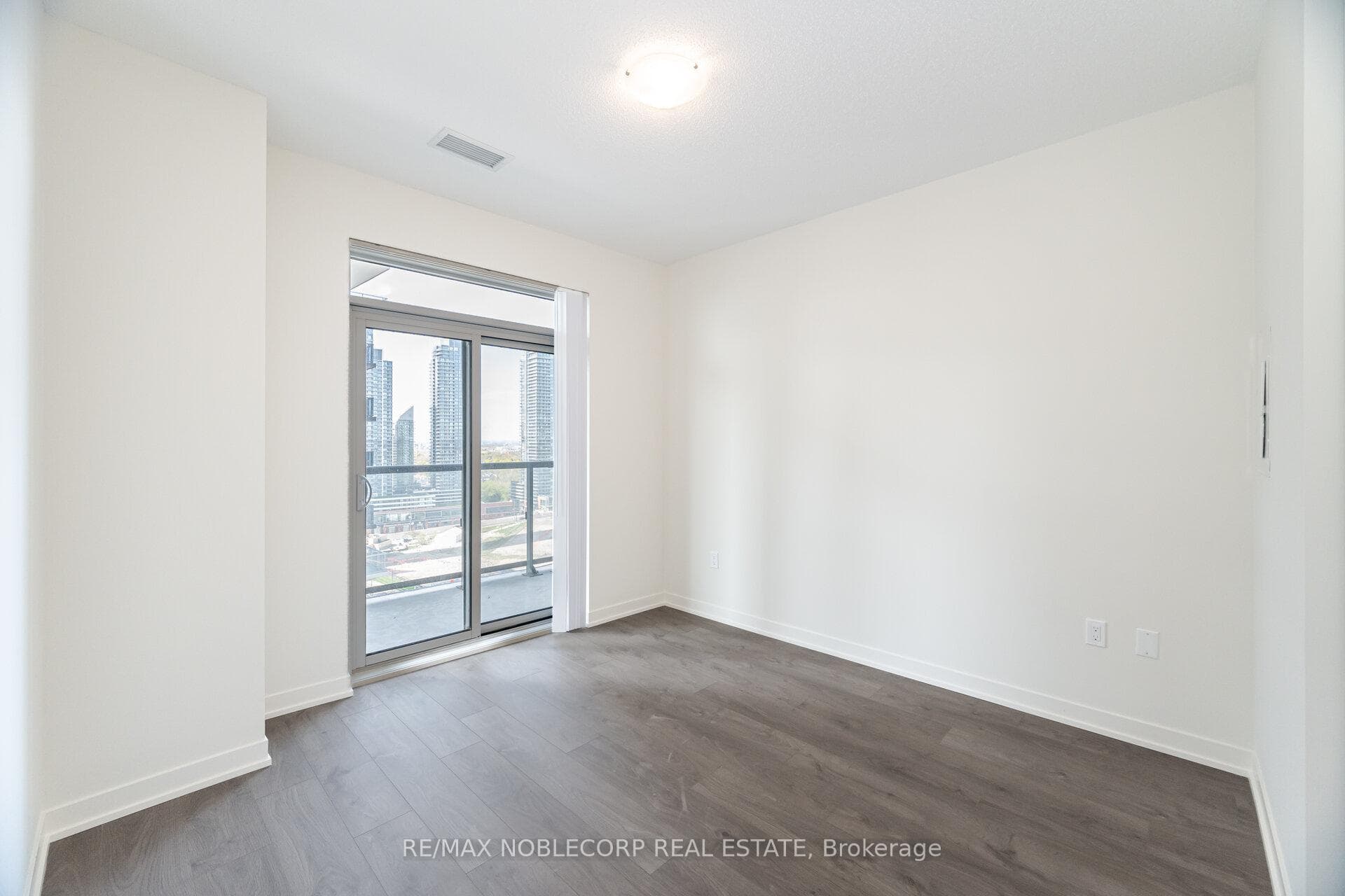 38 Annie Craig Drive Unit 2105 photo 16