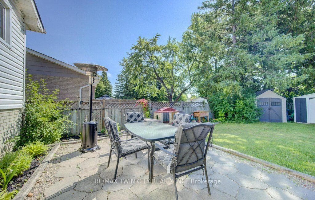 61 Windsor Street photo 34