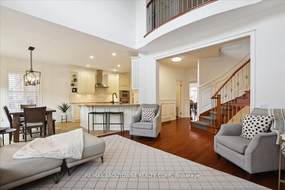 174 Tawny Crescent photo 16