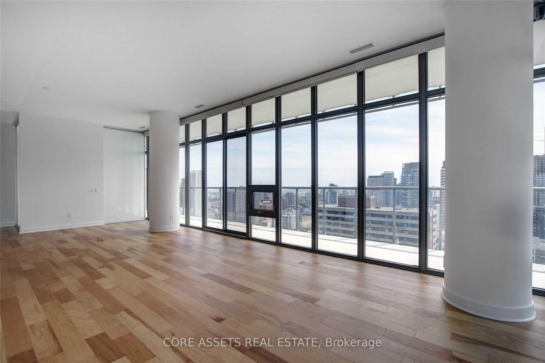 33 Charles Street Unit 2704 photo 16