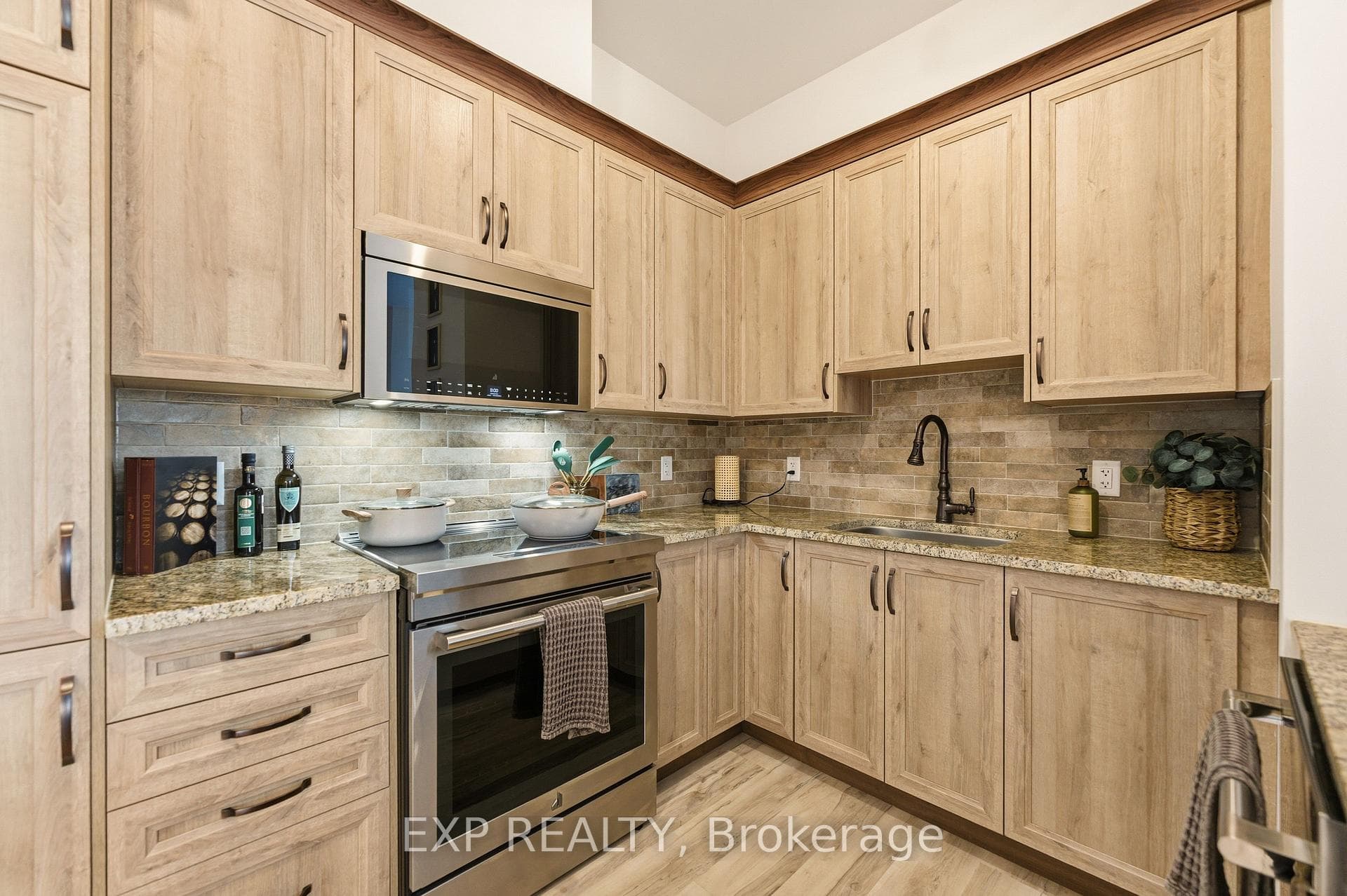 277 COLEMAN Street Unit D217 photo 17