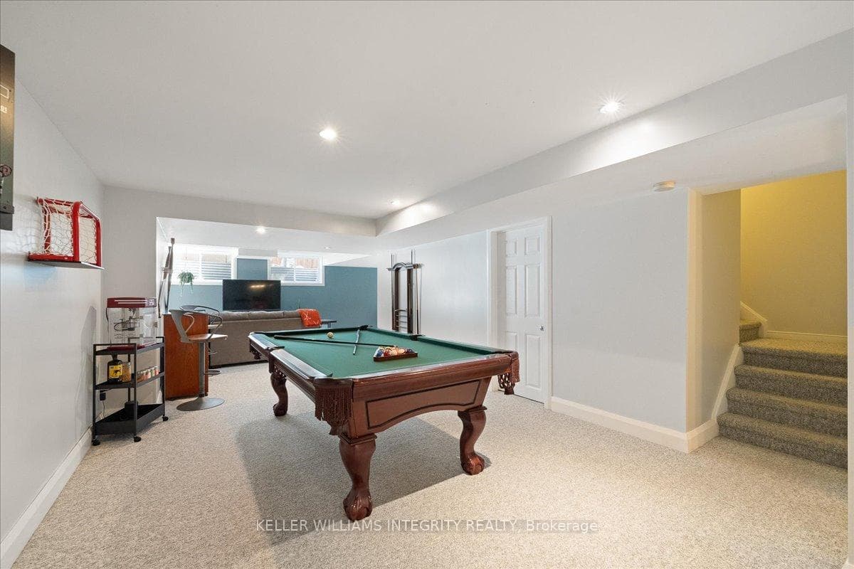 718 Scala Avenue photo 35