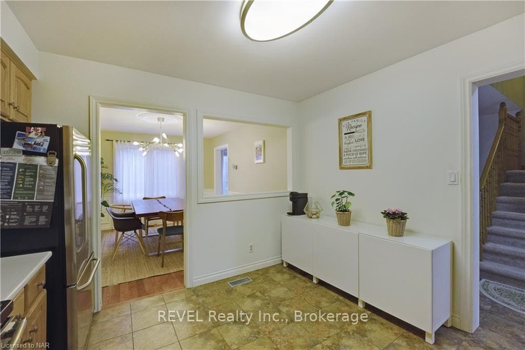 2720 MEWBURN Road Unit 15 photo 17