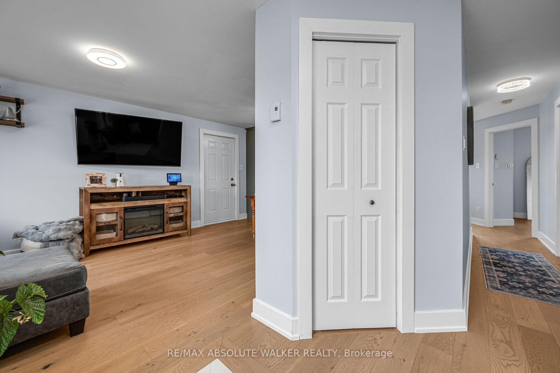 113 Richard Street photo 4