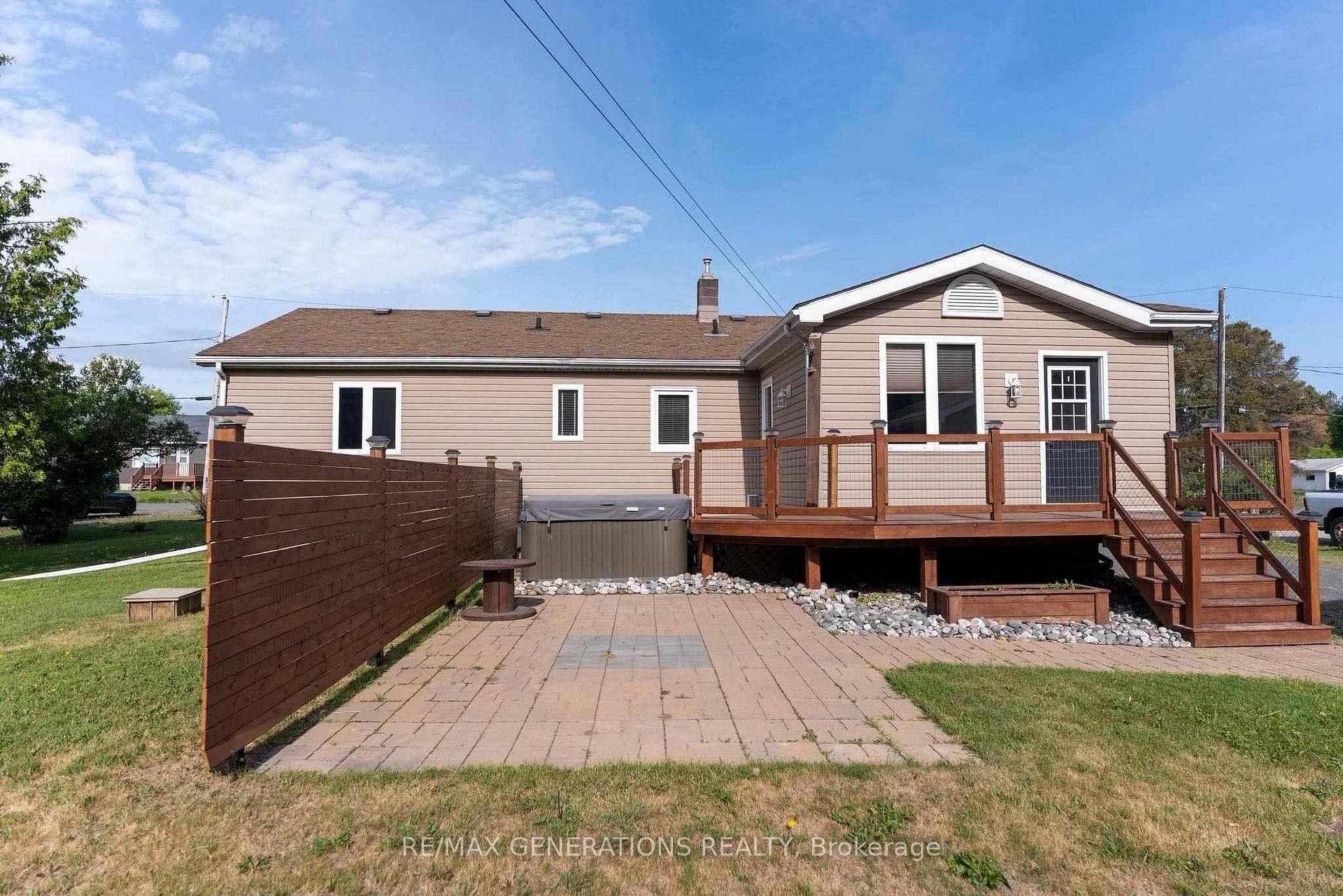 2050 Almira Avenue photo 31