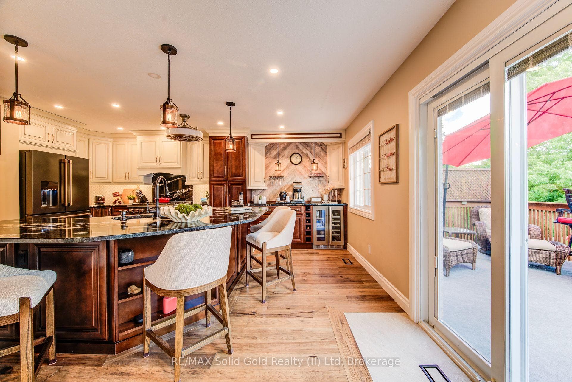110 Glencliffe Court photo 16
