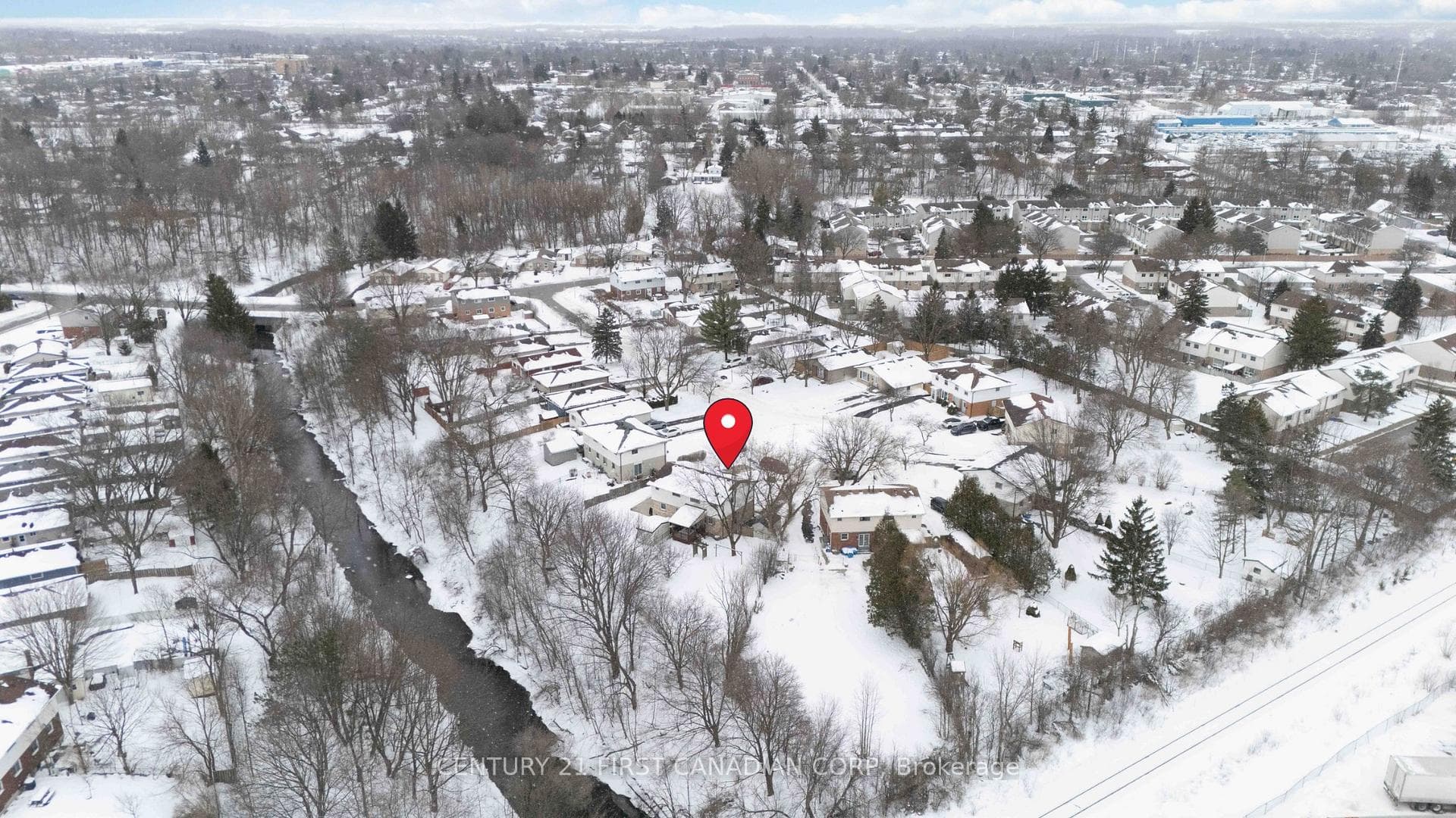 Backs onto ravine