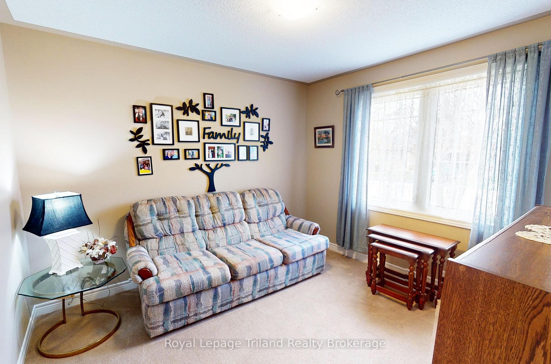23 Hogarth Drive photo 21