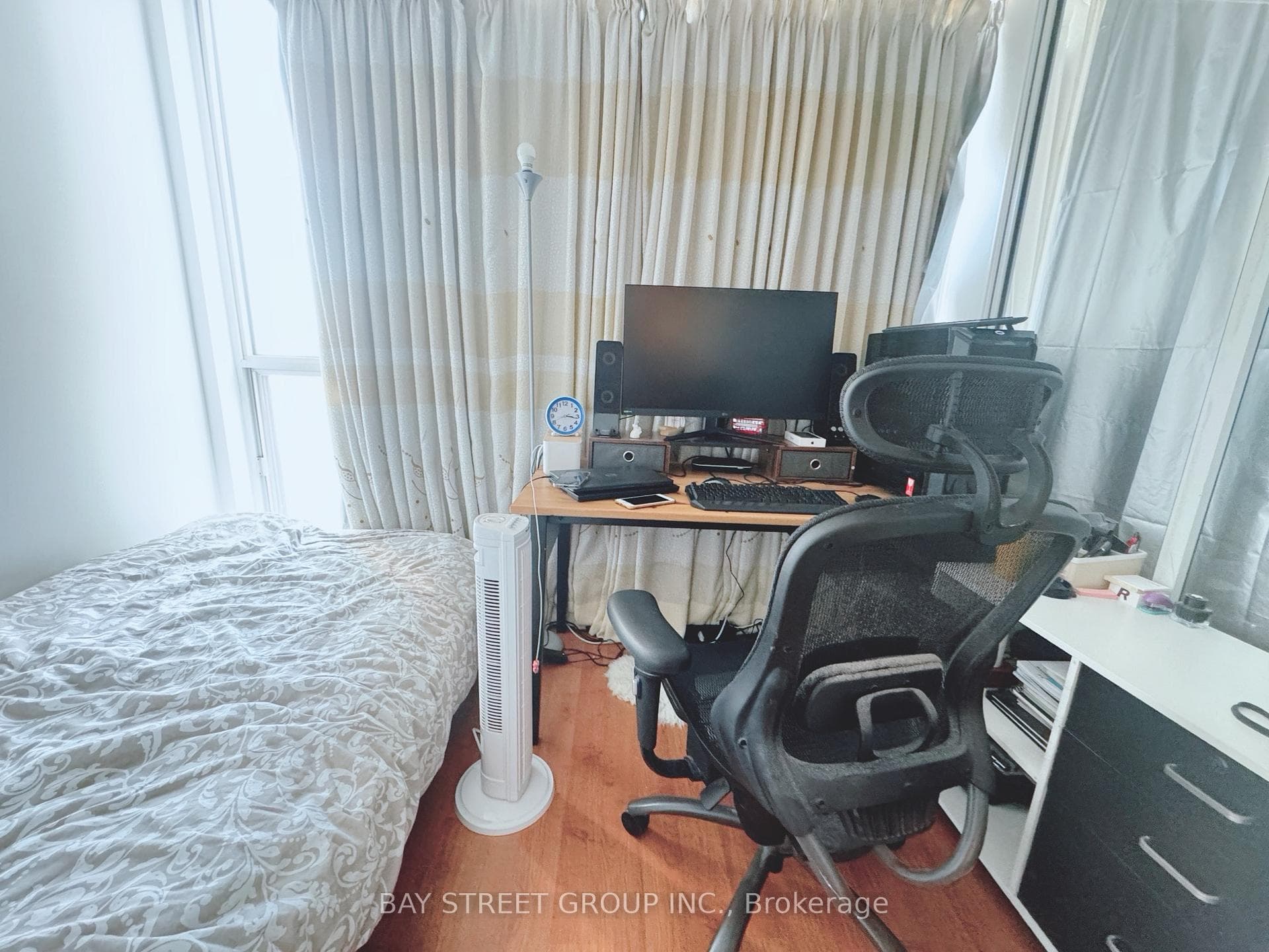 24 Wellesley Street Unit 1512 photo 11
