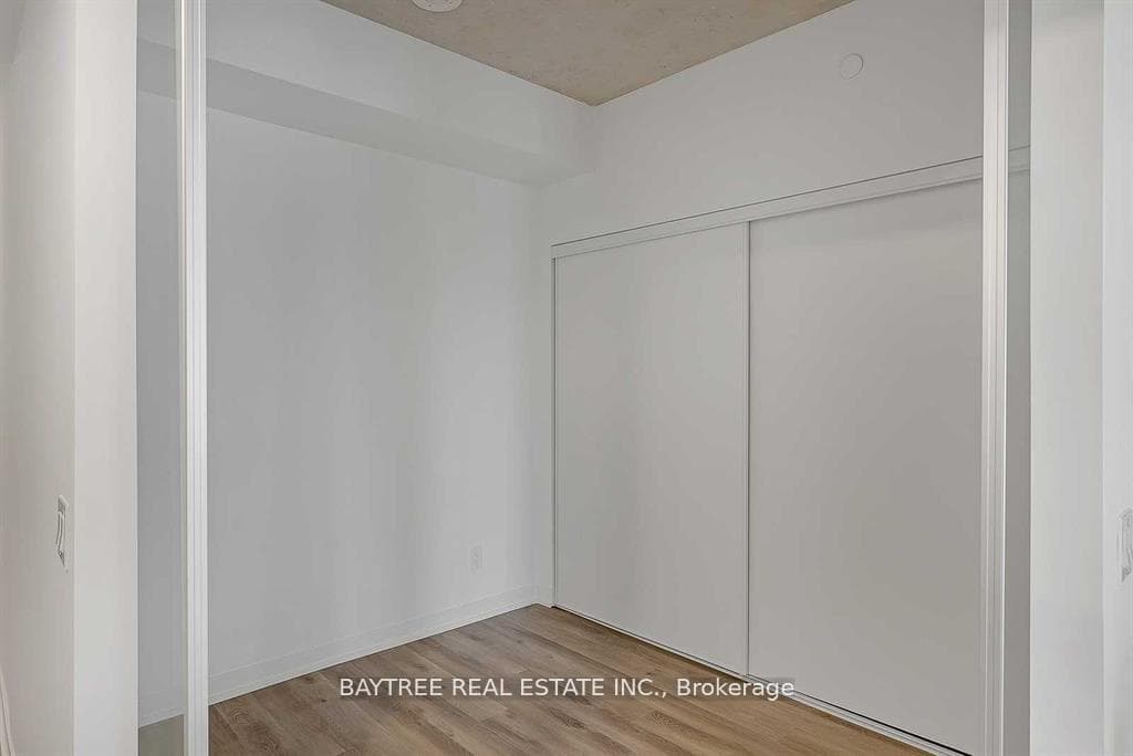 1808 St Clair Avenue Unit 201 photo 17