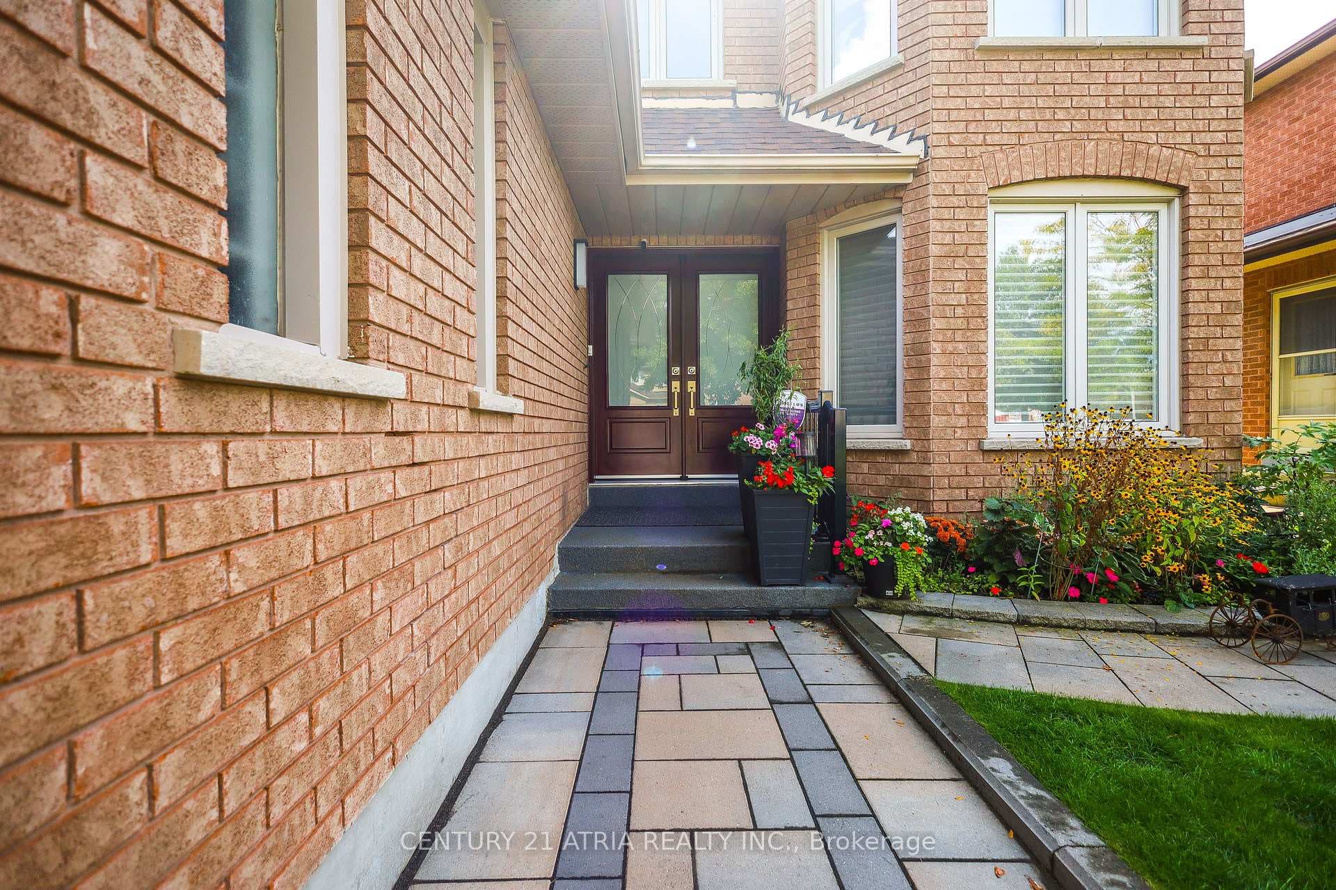 36 Dorothy Britton Drive photo 3