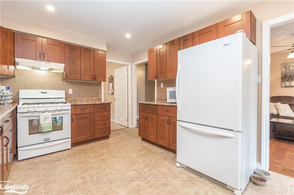 82 JOHNSON Street photo 10