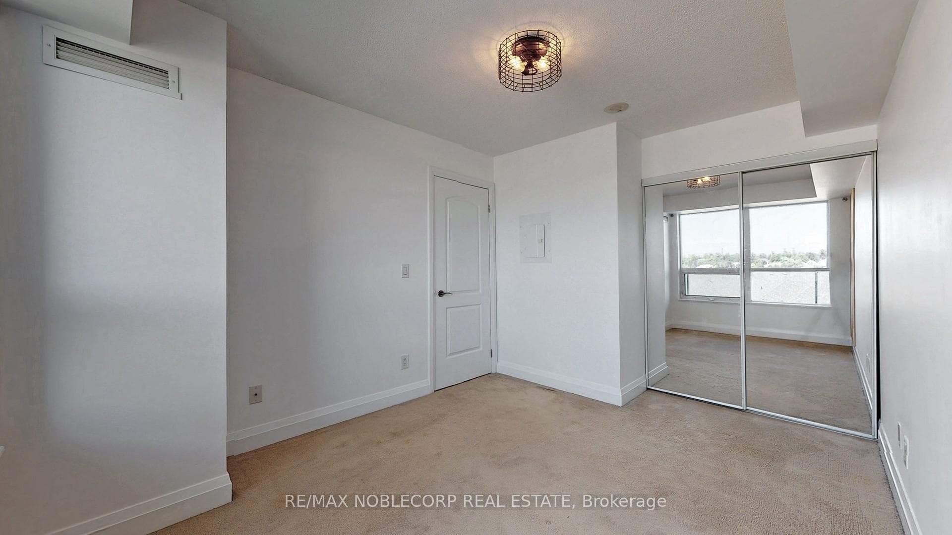 20 North Park Road Unit 516 photo 31