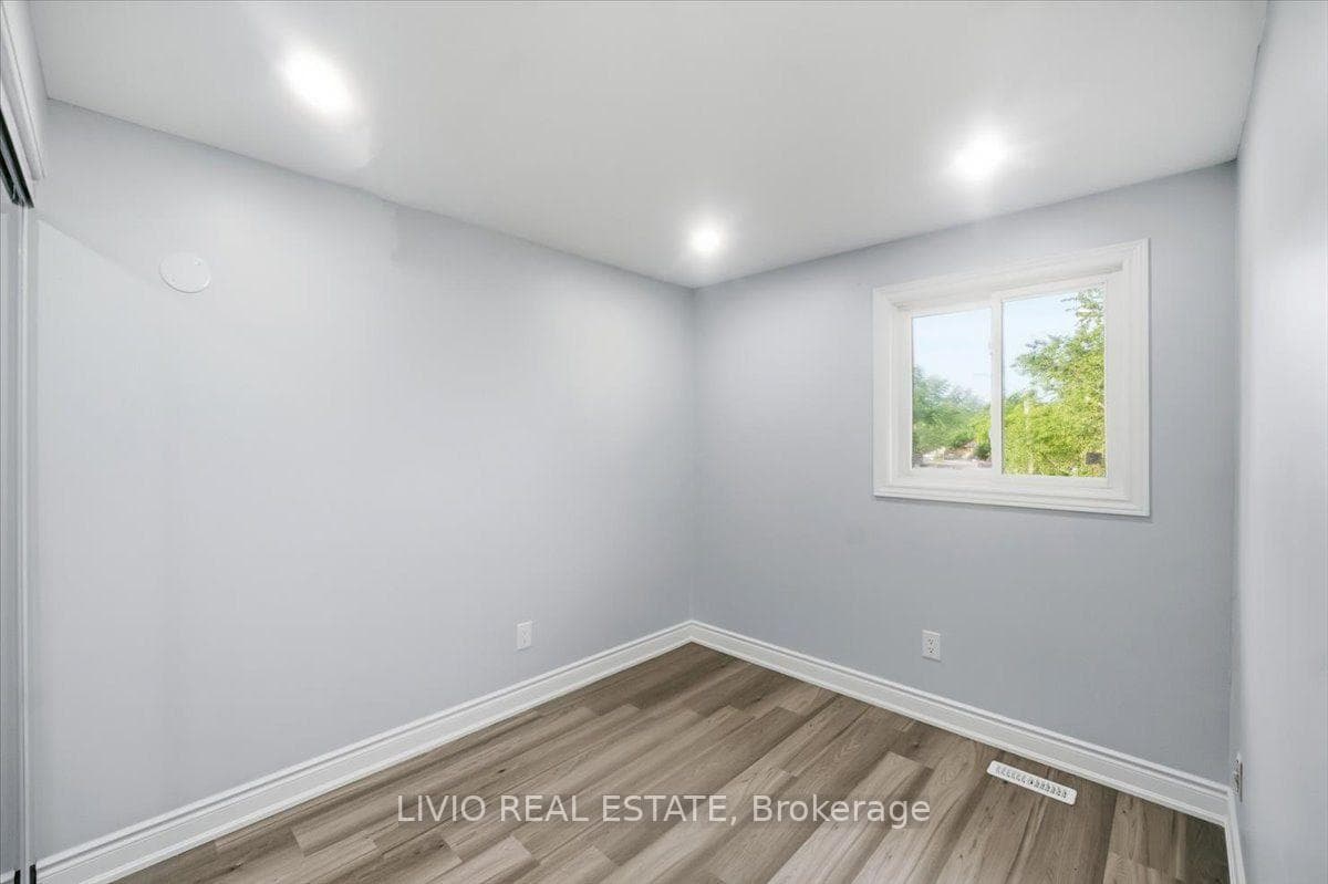 4002 Brandon Gate Drive photo 21