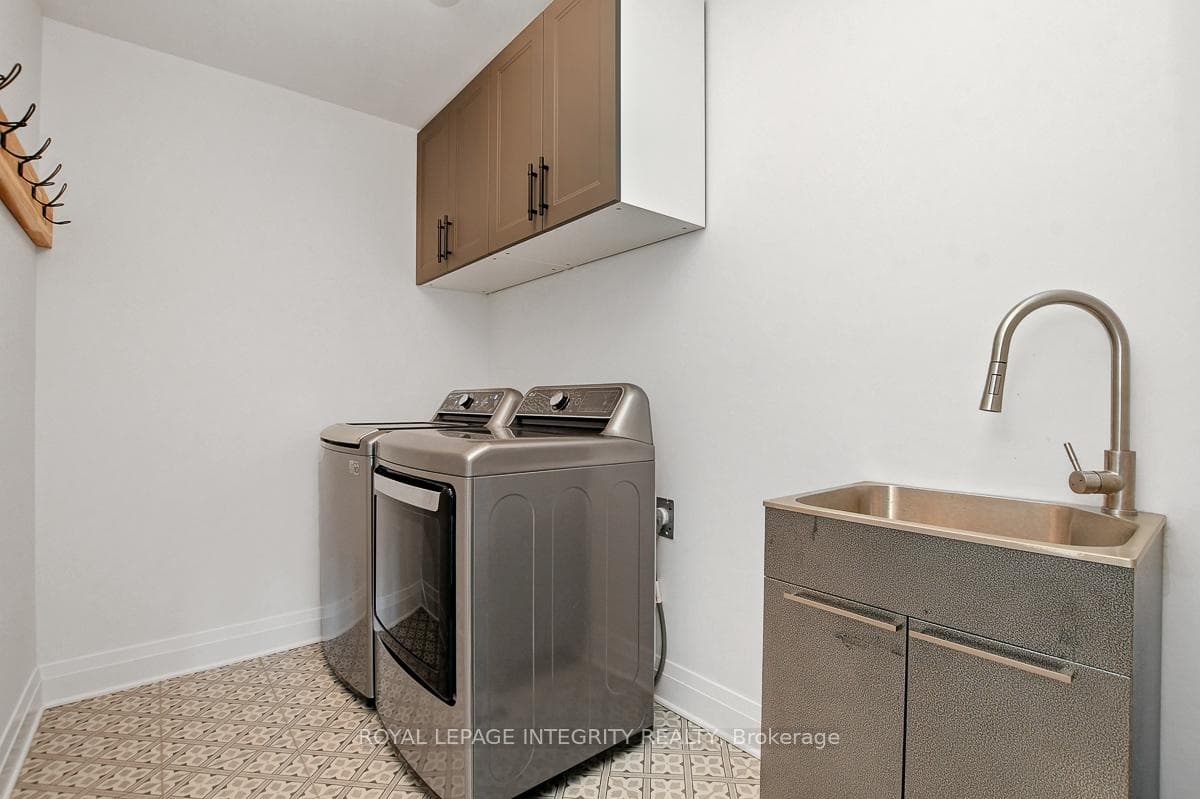 275 Ginebik Way photo 40