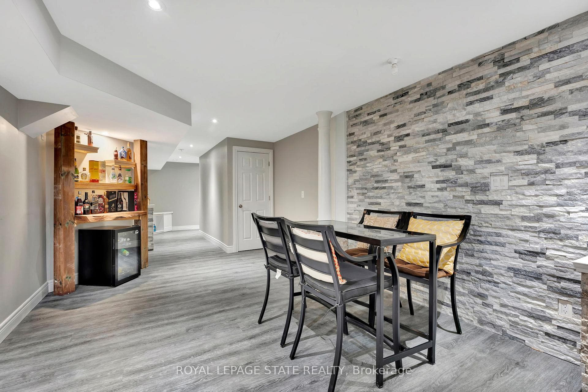 236 Penny Lane photo 31