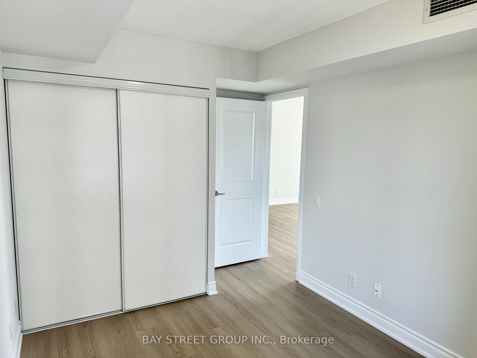 190 Borough Drive Unit 1210 photo 15