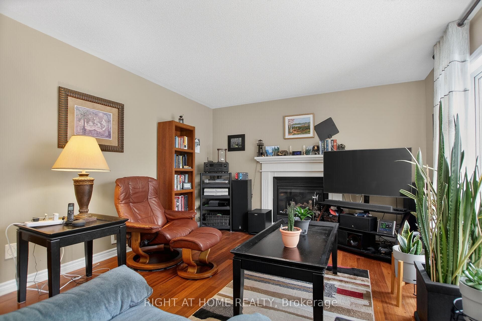 307 VENTANNA Way photo 16