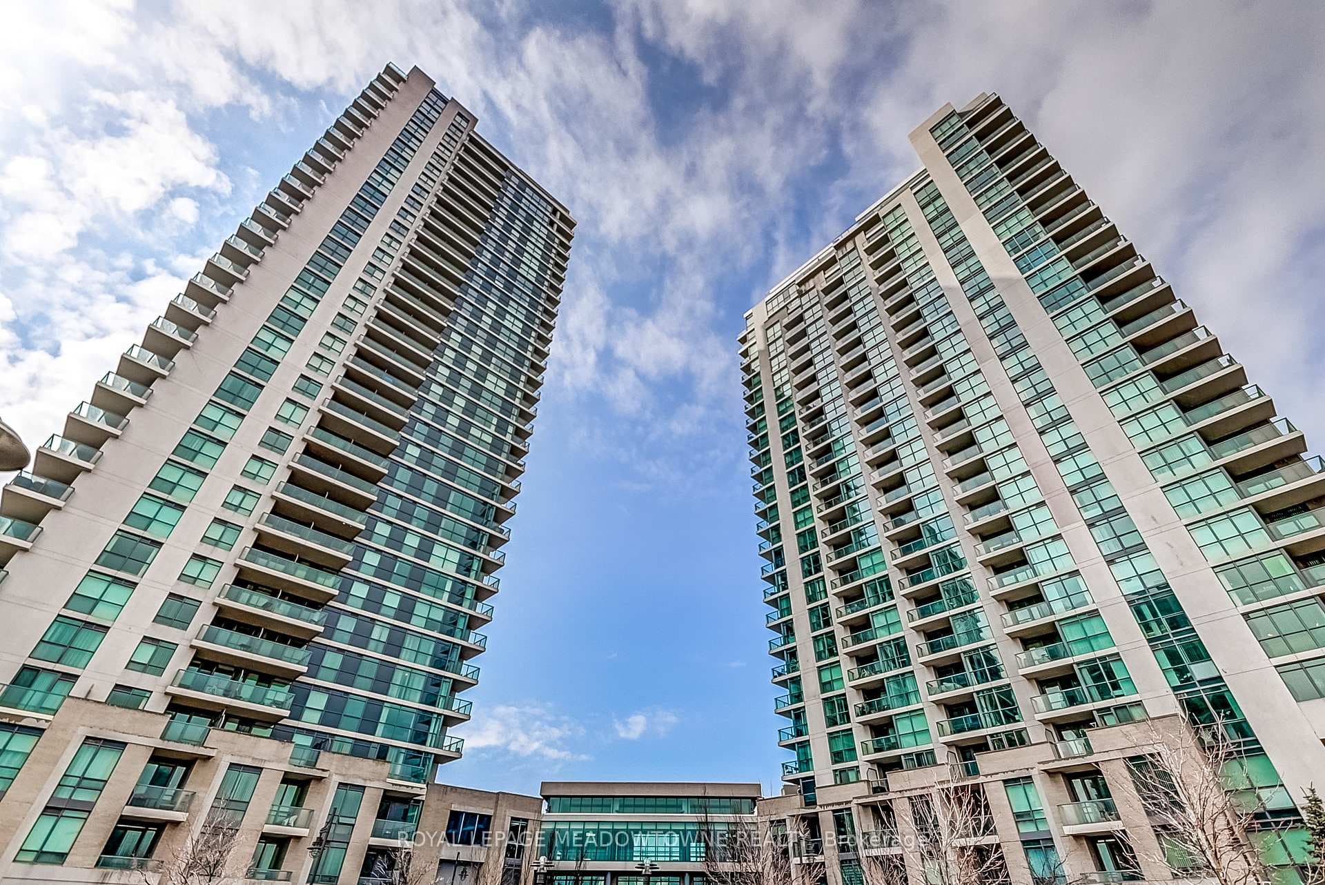 225 Sherway Gardens Road Unit 807 photo 39