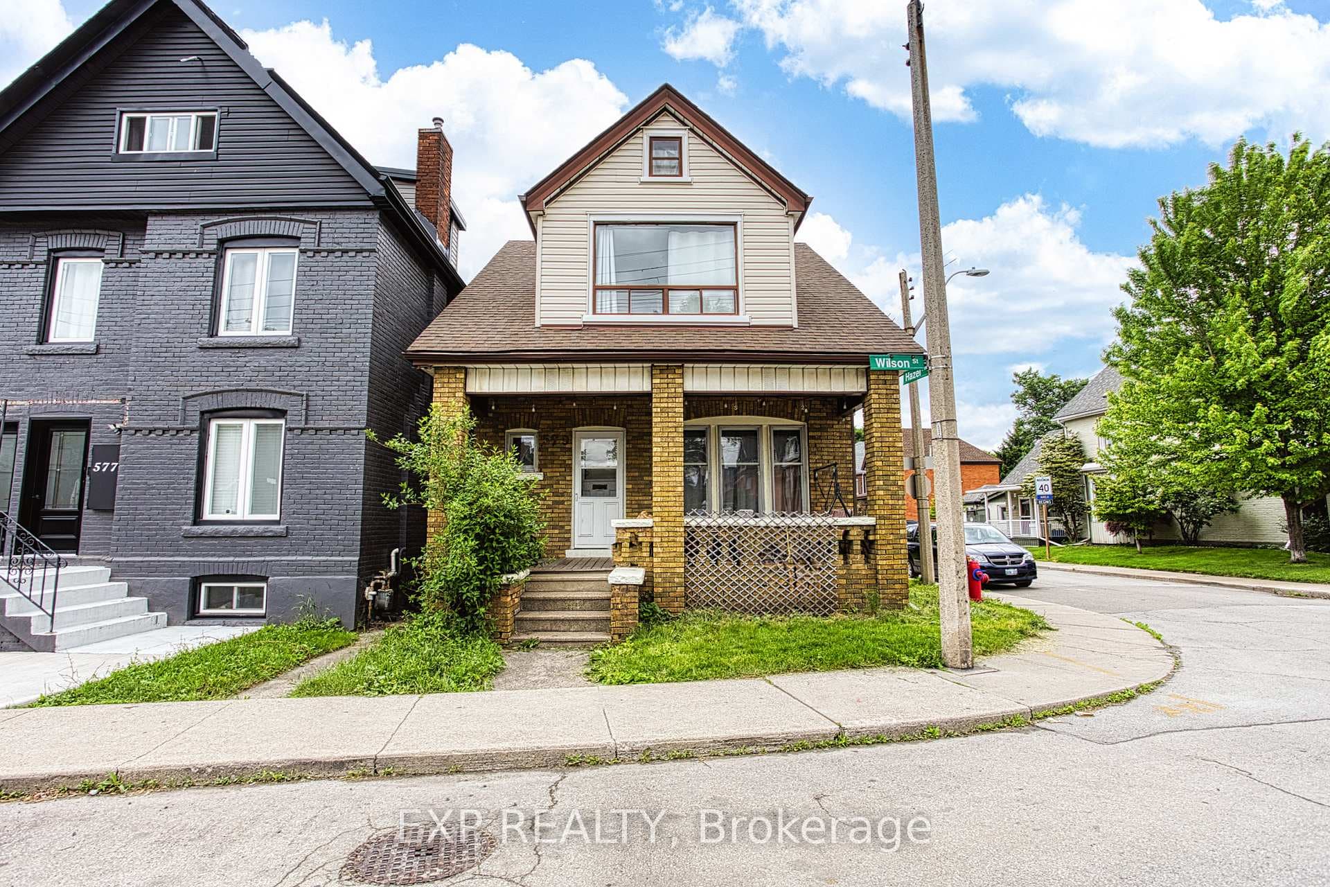 579 Wilson Street photo 1