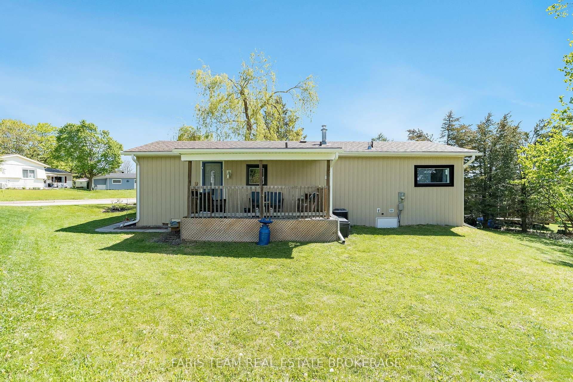 21 Hawthorne Drive photo 28