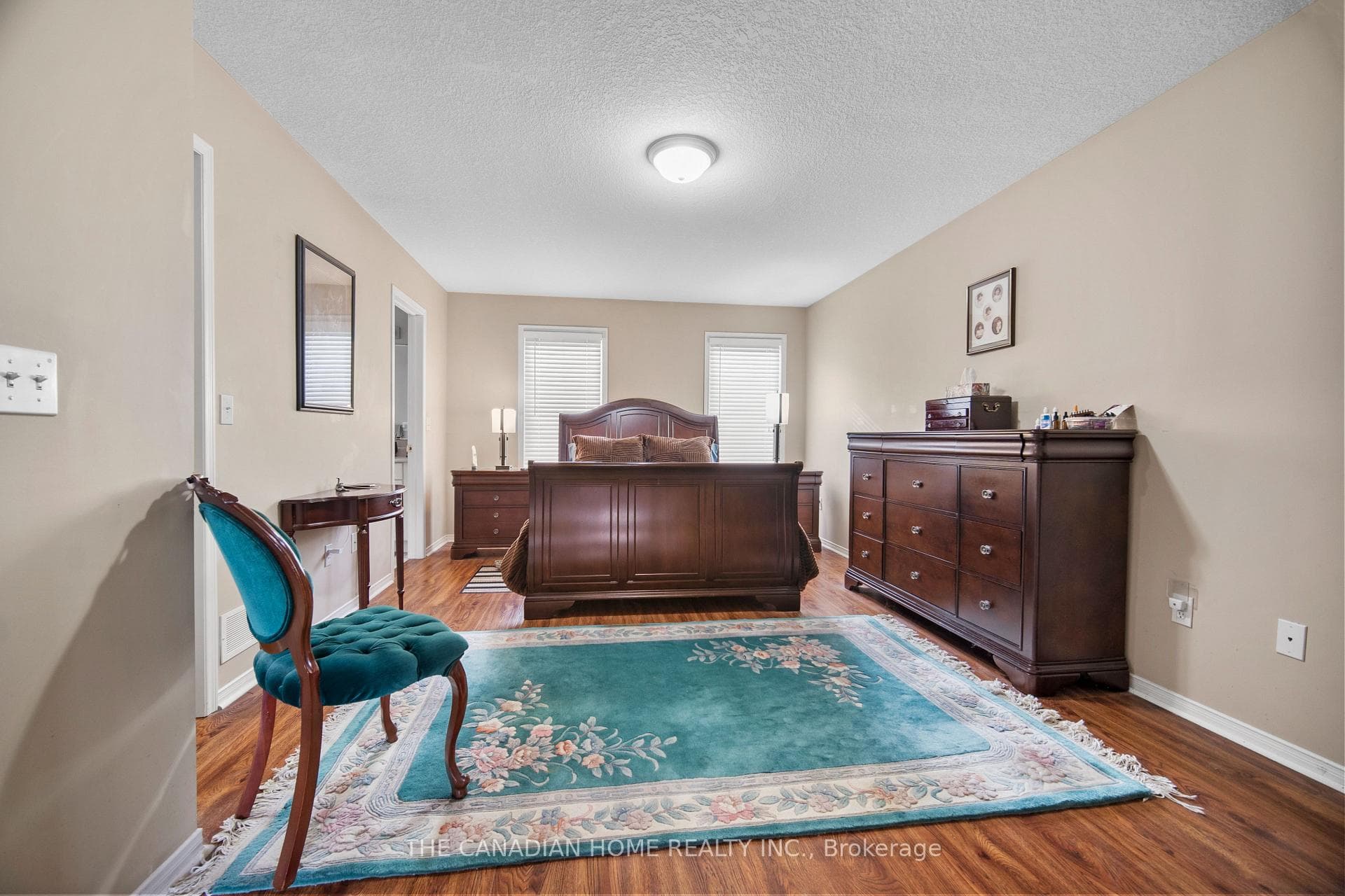 31 Olivewood Way photo 16