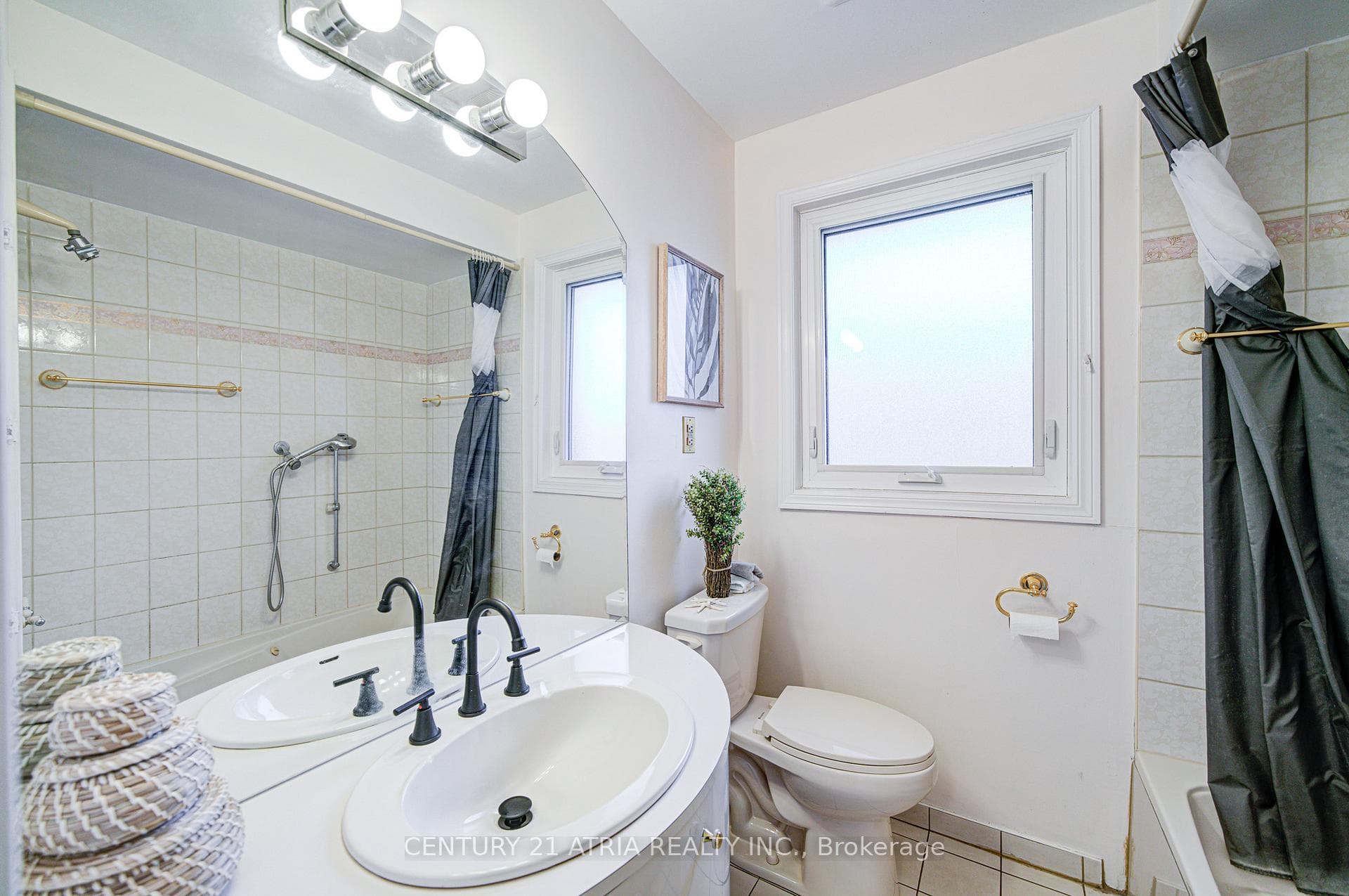 331 Elmwood Avenue photo 30