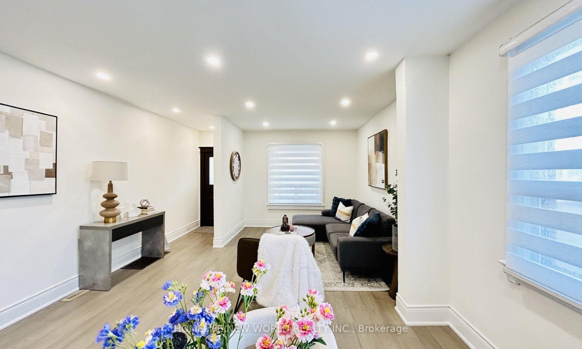 509 Dupont Street photo 5
