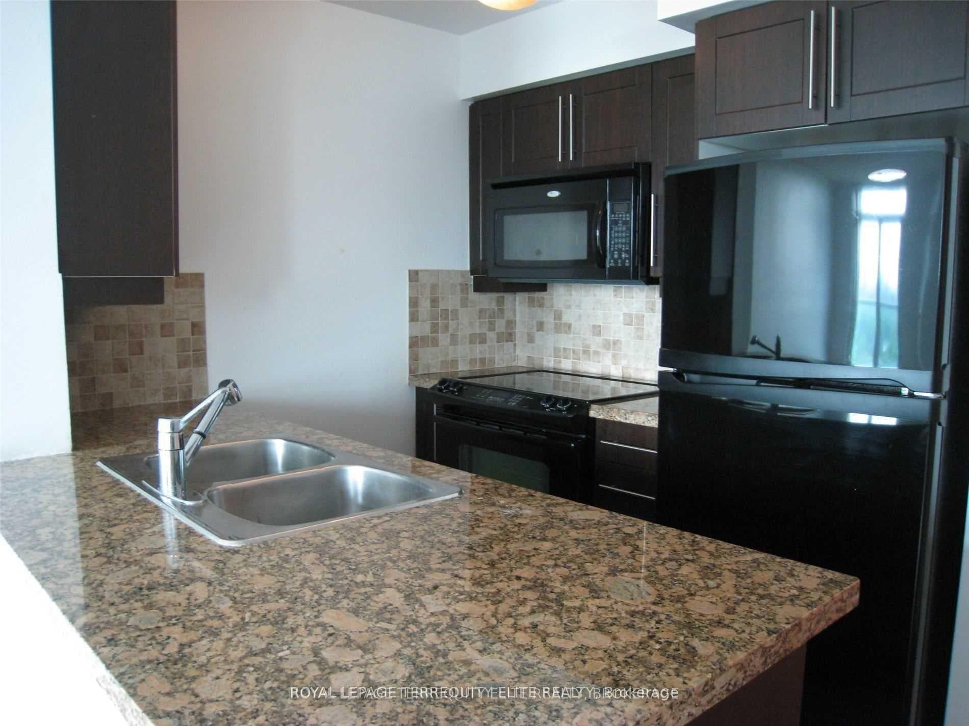 25 Greenview Avenue Unit 1215 photo 8