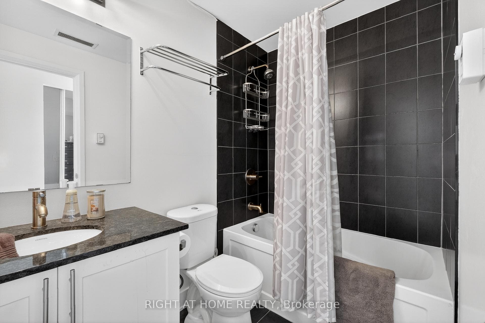 118 Holmwood Avenue Unit 806 photo 14