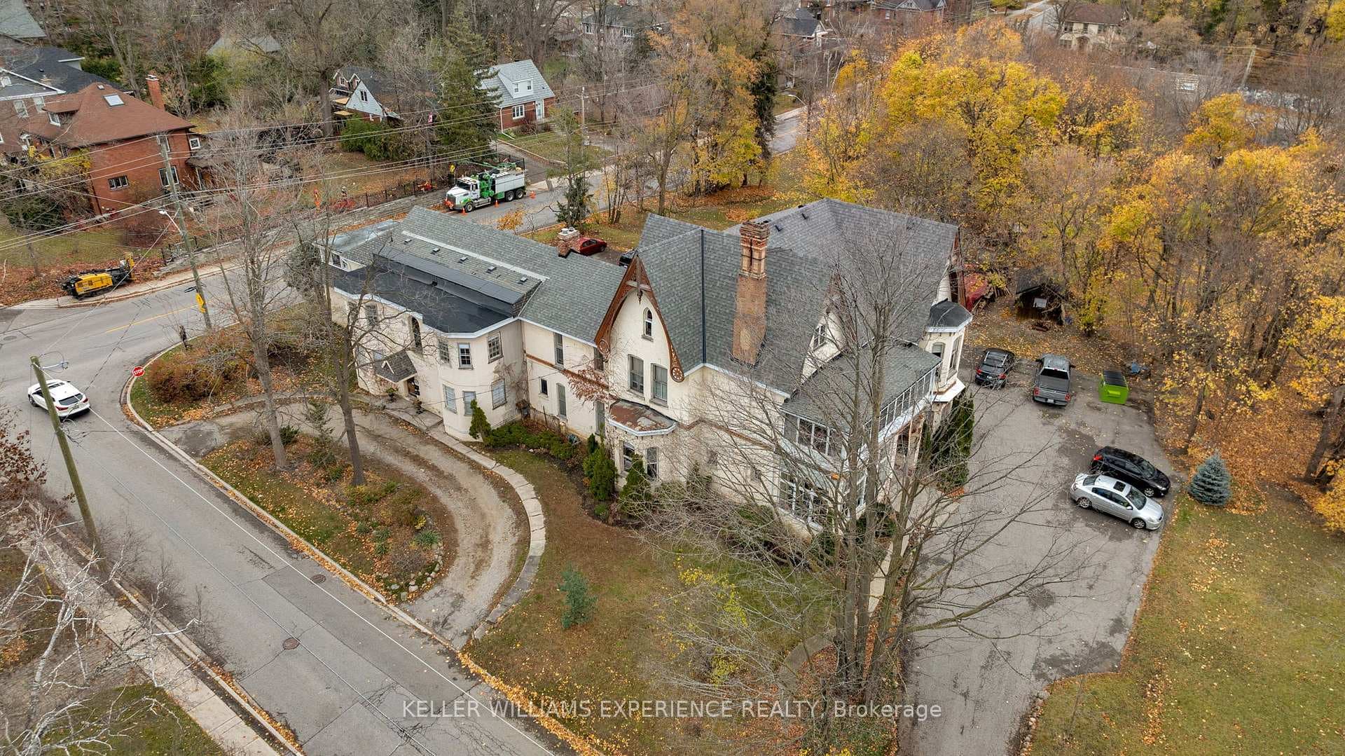 101 Clapperton Street Unit 6 photo 2
