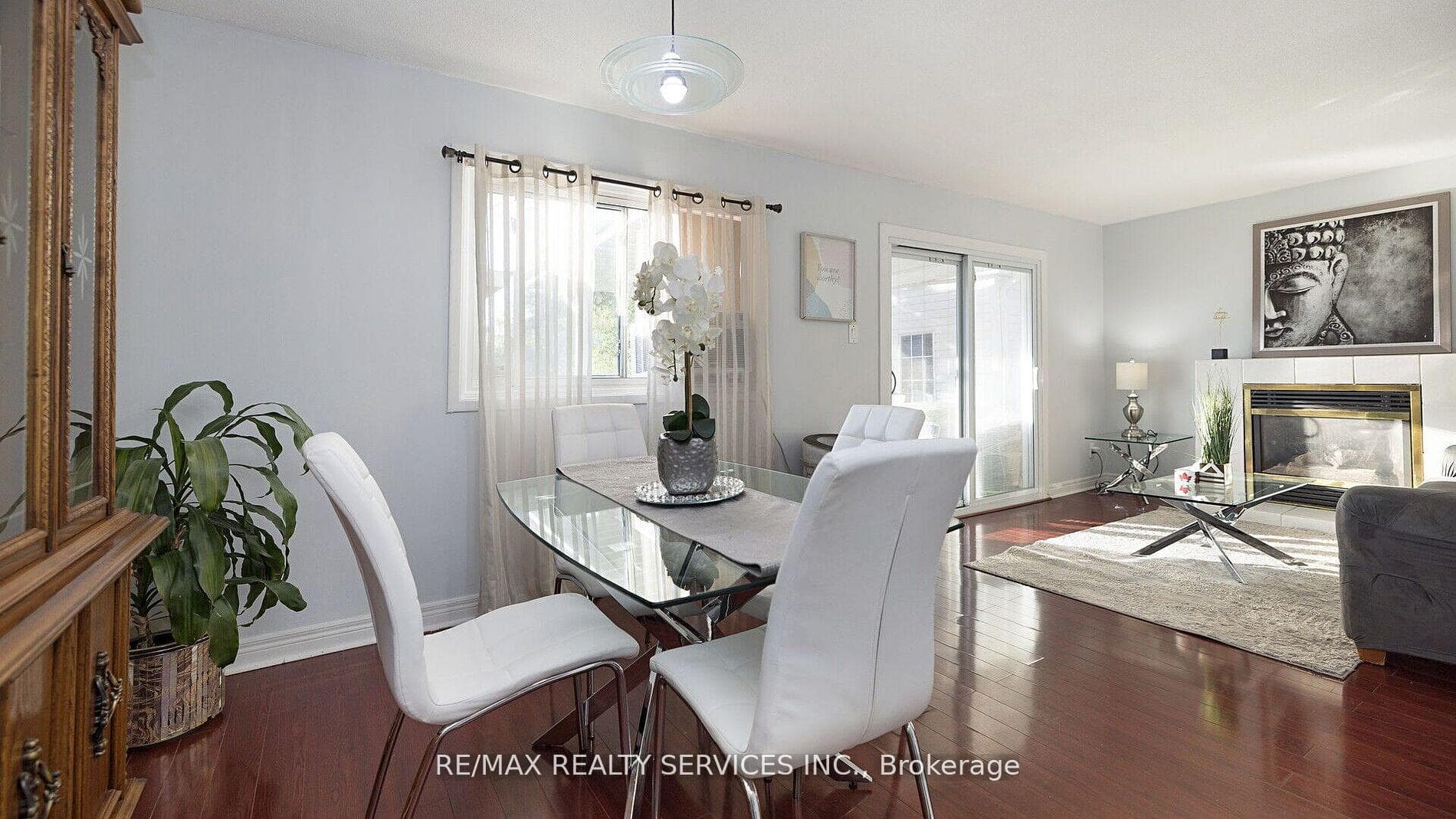 45 Grand Rapids Square photo 10