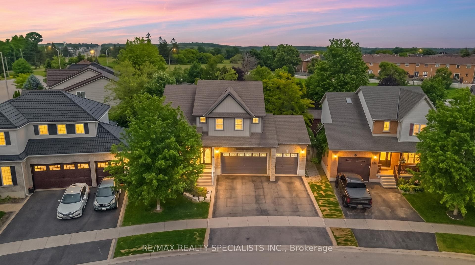 77 McMaster Road photo 2