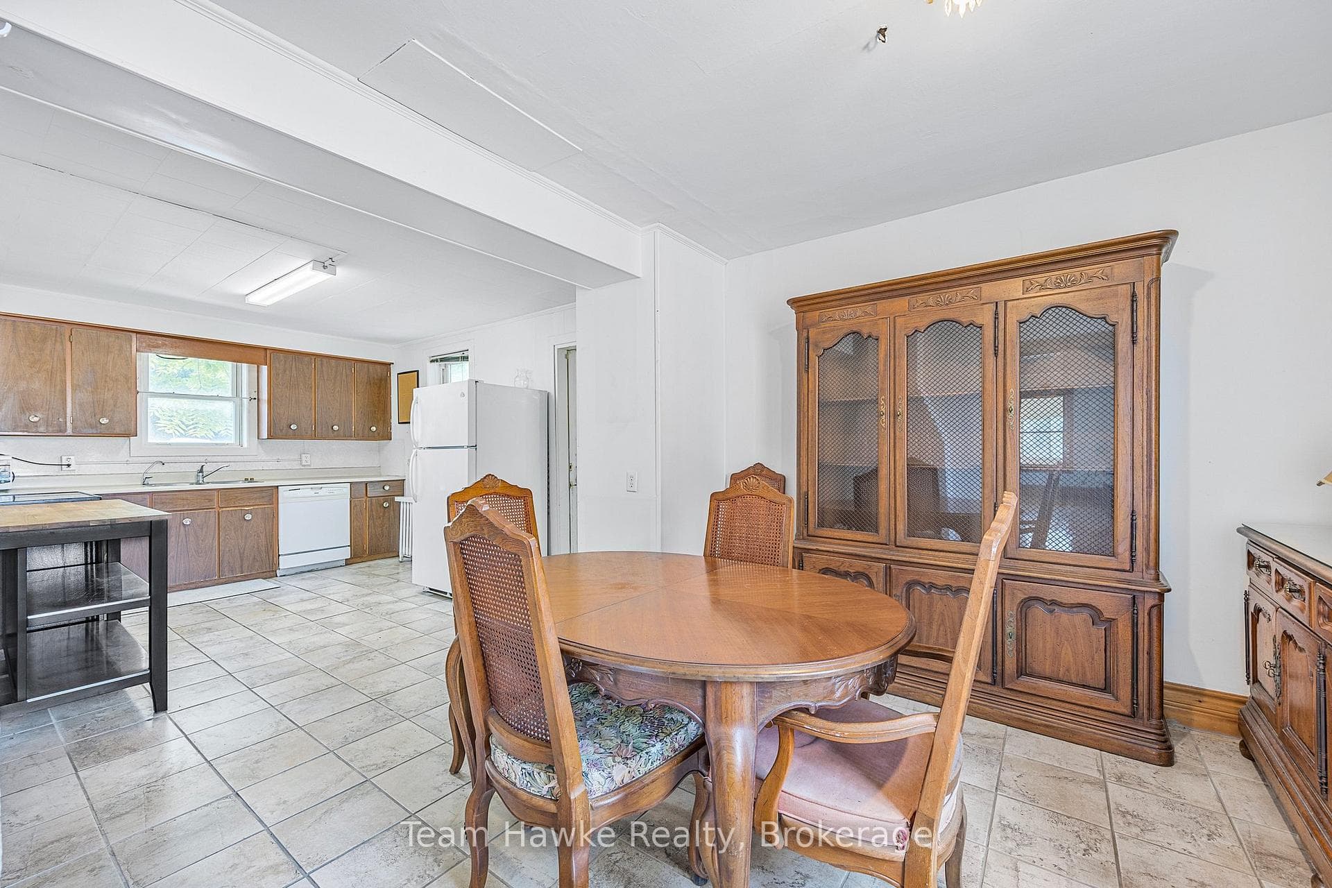 344 MIDLAND Avenue photo 16